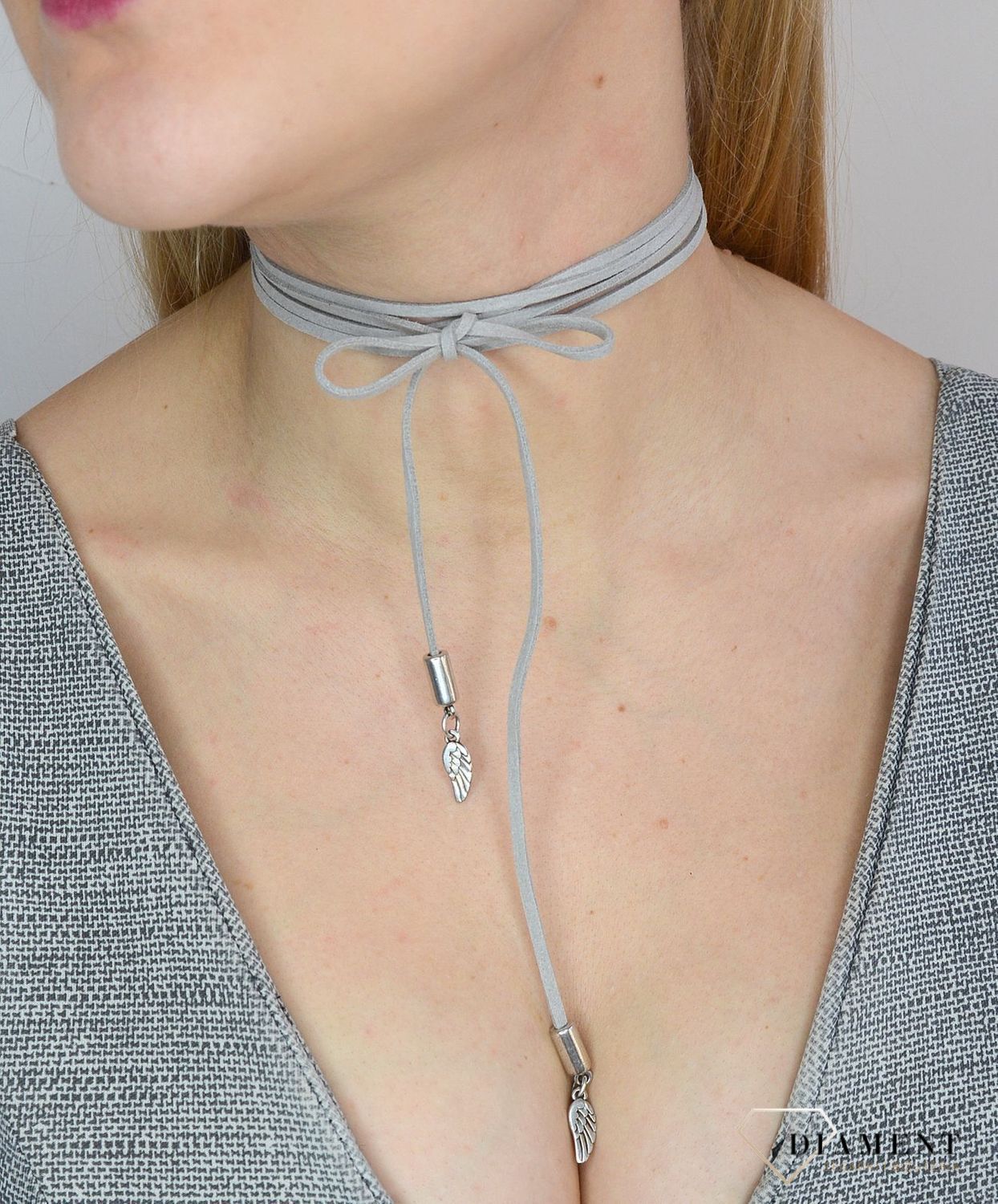 Naszyjnik choker bransoletka szary rzemyk ze skrzydłami.jpg